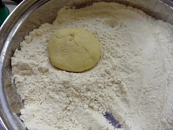 Missa Paratha 2 (Wheat And Bengal Gram Flour Mix)