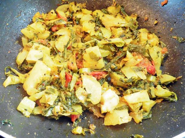 Cauliflower Greens Leaves And Stalk Bhaji/Sabji