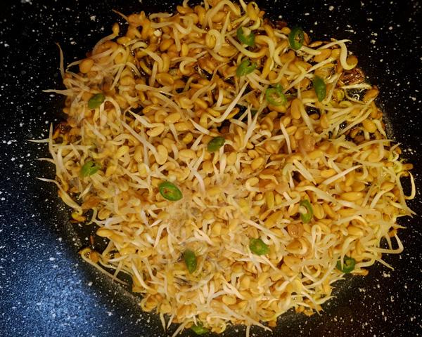 Fenugreek (Methi) Seed Sprout Salad With Cumin Tarka