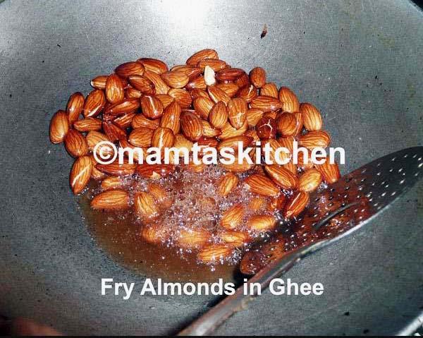 Makhana (Gorgon Nuts Or Fox Nuts), Almonds and Melon Seed Savoury Snack