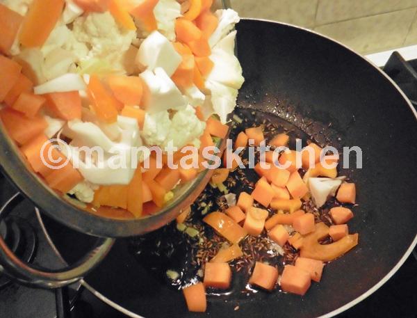 Cauliflower And Carrot Bhaji/Sabji